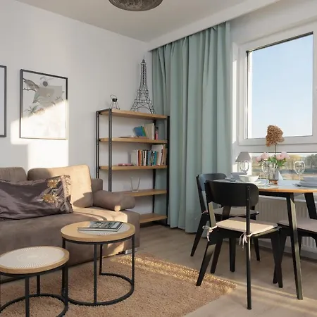 Praga Apartment With Parking By Noclegi Renters Warschau Exterior foto
