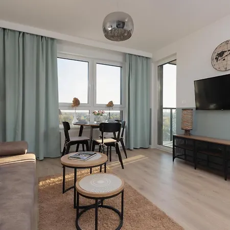 Praga Apartment With Parking By Noclegi Renters Warschau Exterior foto
